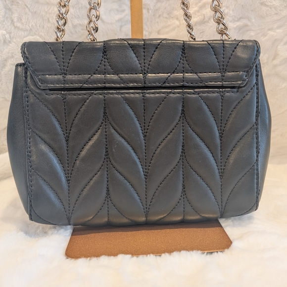 Kate Spade Black Quilted Shoulder Crossbody Bag EUC Adjustable chain Strap - Picture 5 of 10